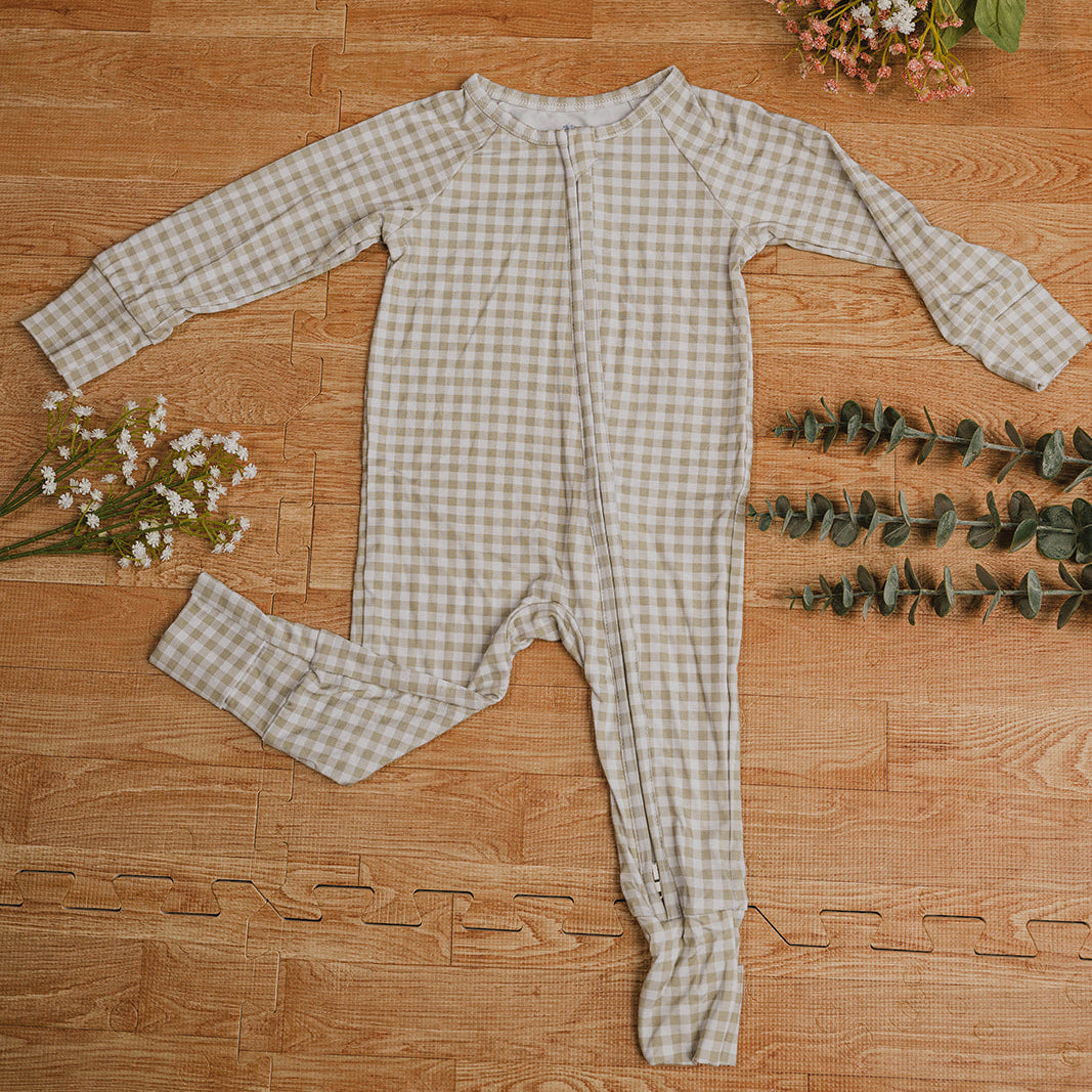 Sweet Pea Picnic- Zip Up
